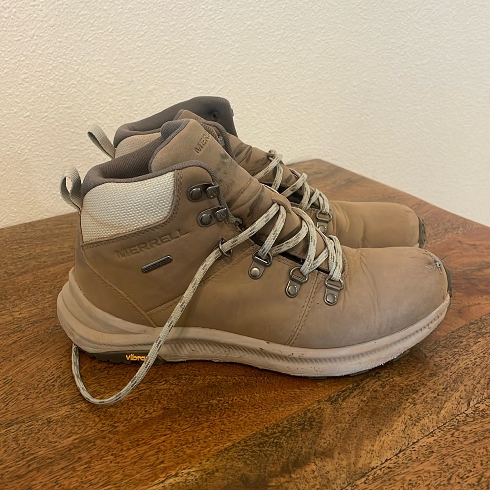 Merrell vibram women’s hiking boots